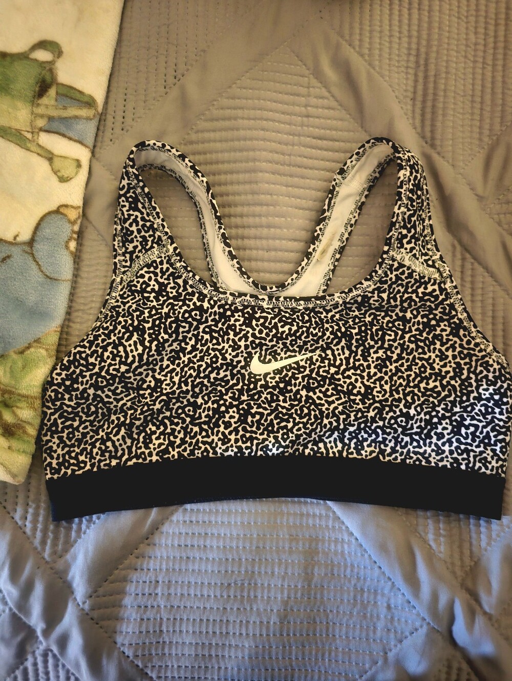 Nike Black & White Patterned Racerback Sports Bra